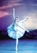世界一流舞者演绎著名芭蕾舞剧《天鹅湖》